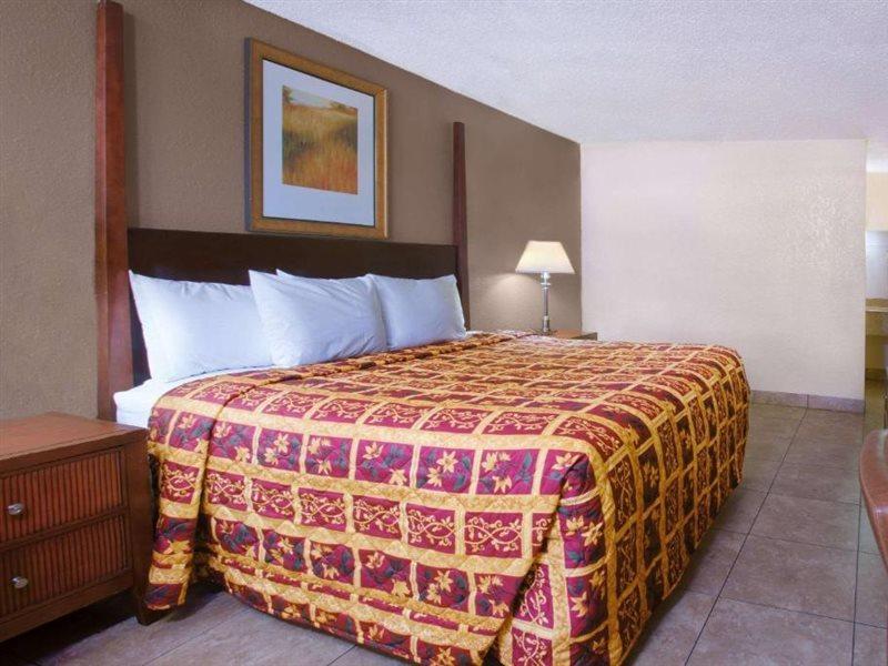 Knights Inn Orlando Oak Ridge Экстерьер фото